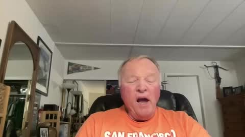 Snapshot of cookoosnest chatting on November 4, 4:55 am cookoosnest online show from November 4, 4:55 am