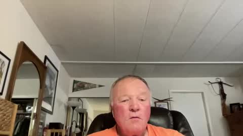 Snapshot of cookoosnest chatting on November 9, 4:33 am cookoosnest online show from November 9, 4:33 am