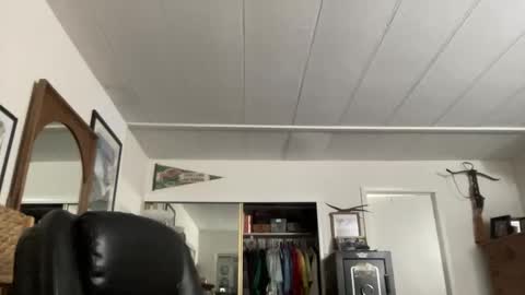 Snapshot of cookoosnest chatting on November 23, 5:18 am cookoosnest online show from November 23, 5:18 am