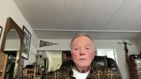 Snapshot of cookoosnest chatting on December 2, 4:40 am cookoosnest online show from December 2, 4:40 am