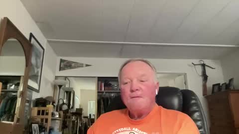 cookoosnest online show from March 6, 1:02 am