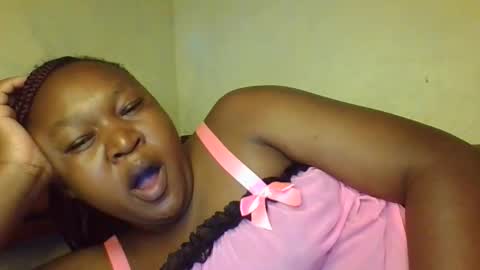 coolgirl001 online show from February 14, 2:08 am