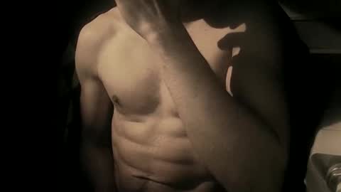 Snapshot of coolmementox chatting on March 5, 2:51 am ChoveEnArrakis online show from March 5, 2:51 am