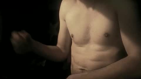 Snapshot of coolmementox chatting on April 4, 3:20 pm ChoveEnArrakis online show from April 4, 3:20 pm