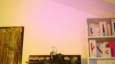 Ginger The Cringer online show from January 18, 10:17 am