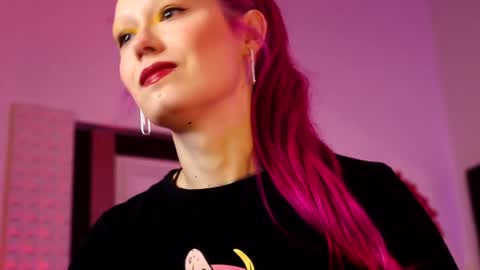 Ginger The Cringer online show from May 4, 8:32 am