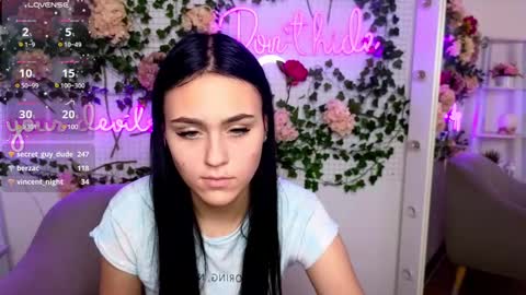 Snapshot of cooperallana chatting on December 6, 10:49 am cooperallana online show from December 6, 10:49 am