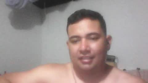 Snapshot of copman1995 chatting on August 1, 3:28 am copman1995 online show from August 1, 3:28 am