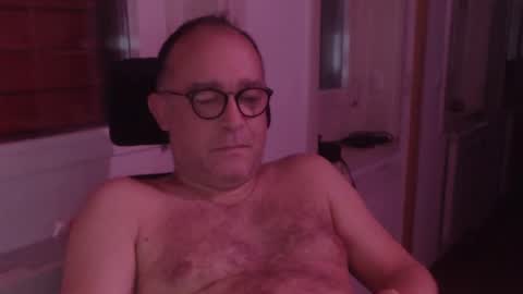 Snapshot of coquin369 chatting on December 4, 6:33 am Coquin369 online show from December 4, 6:33 am