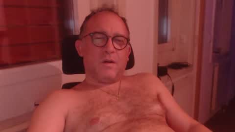Snapshot of coquin369 chatting on December 21, 5:51 pm Coquin369 online show from December 21, 5:51 pm