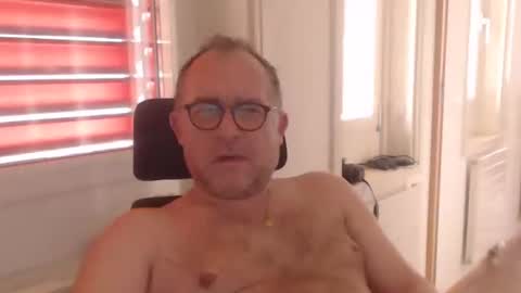 Snapshot of coquin369 chatting on February 19, 8:55 am Coquin369 online show from February 19, 8:55 am