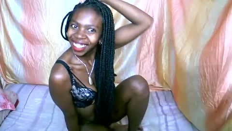 coquine_lara online show from June 14, 5:42 am