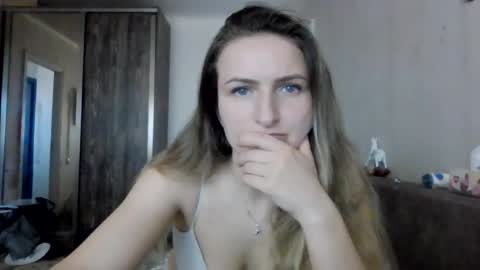 cora_fora online show from March 11, 10:10 am