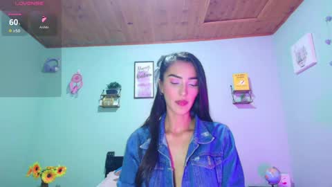 Coral online show from April 29, 1:53 am
