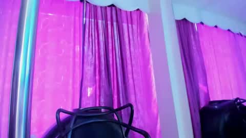 Coral  online show from January 14, 3:04 pm