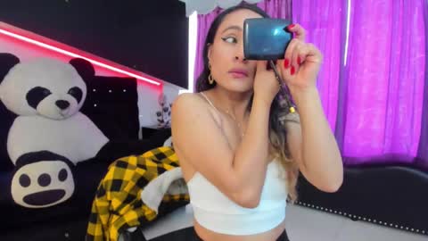 Snapshot of coral_gibson chatting on September 22, 12:29 pm Coral  online show from September 22, 12:29 pm