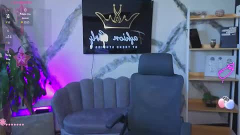 Snapshot of coral_larsson chatting on February 20, 2:39 pm coral_larsson online show from February 20, 2:39 pm