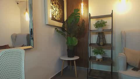 Snapshot of coral_lise chatting on September 25, 11:25 am Coral online show from September 25, 11:25 am