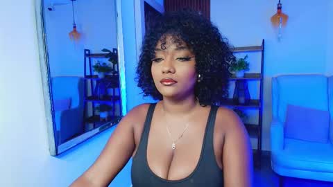 Snapshot of coral_lise chatting on October 9, 11:19 am Coral online show from October 9, 11:19 am