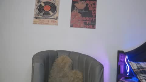 Coralie Bronson online show from February 24, 7:12 pm