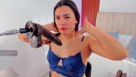coraline hot18 online show from September 11, 12:16 pm