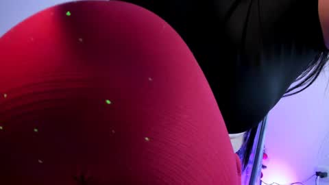 Snapshot of coralinekam1 chatting on December 22, 8:03 pm Coralinekam1 online show from December 22, 8:03 pm