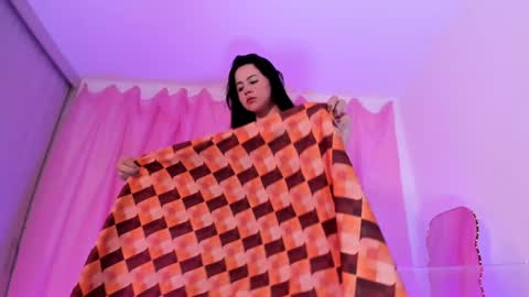 Snapshot of coralinekam1 chatting on January 29, 4:08 pm Coralinekam1 online show from January 29, 4:08 pm