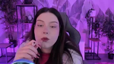 Snapshot of coralinekeyns chatting on October 7, 5:15 am little girl who is always right or Coraline online show from October 7, 5:15 am