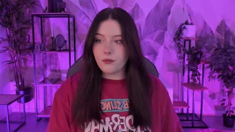 Snapshot of coralinekeyns chatting on October 10, 4:44 am little girl who is always right or Coraline online show from October 10, 4:44 am