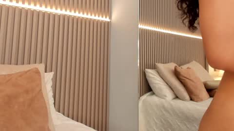 coralineross_ online show from February 4, 2:32 pm