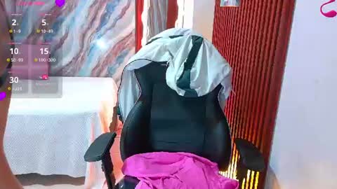 corall_tay1 online show from August 1, 11:42 am