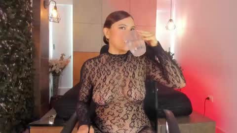 Snapshot of coralquinn chatting on April 17, 3:26 pm online show from April 17, 3:26 pm