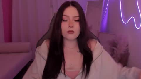 Snapshot of coramiel chatting on February 3, 5:27 am little girl who is always right or just Cora online show from February 3, 5:27 am