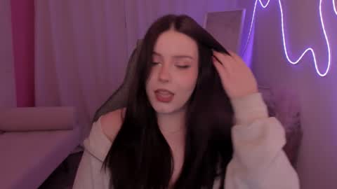 Snapshot of coramiel chatting on February 3, 6:40 am little girl who is always right or just Cora online show from February 3, 6:40 am