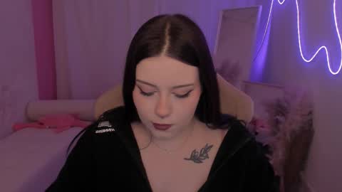 Snapshot of coramiel chatting on February 17, 5:26 am little girl who is always right or just Cora online show from February 17, 5:26 am