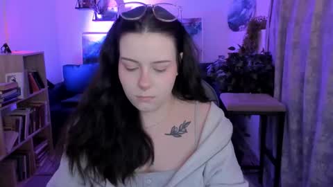 Snapshot of coramiel chatting on February 19, 5:47 am little girl who is always right or just Cora online show from February 19, 5:47 am