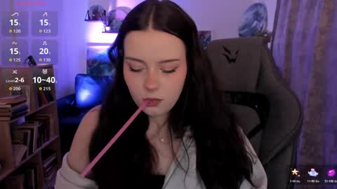 Snapshot of coramiel chatting on February 26, 5:50 am little girl who is always right or just Cora online show from February 26, 5:50 am