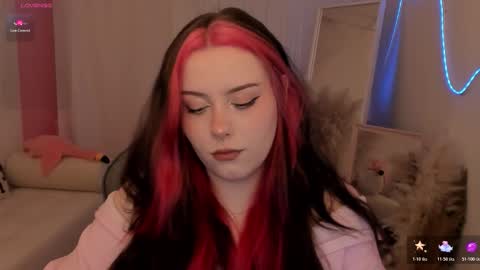 Snapshot of coramiel chatting on March 26, 5:35 am little girl who is always right or just Cora online show from March 26, 5:35 am