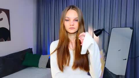 Snapshot of corazonmalinky chatting on November 10, 3:55 pm Lia online show from November 10, 3:55 pm