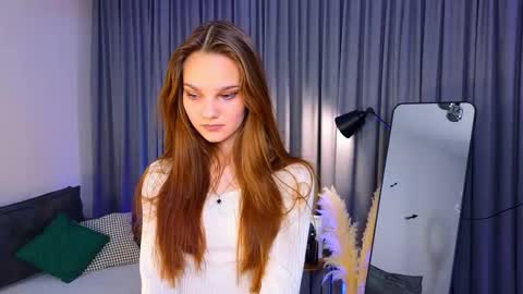 Snapshot of corazonmalinky chatting on November 12, 3:45 pm Lia online show from November 12, 3:45 pm