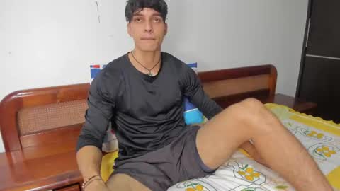 corey_vale online show from July 24, 1:20 pm