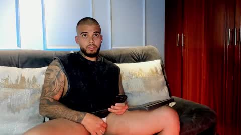 DaveMonsalve online show from October 29, 2:58 am