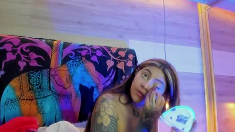 Snapshot of cori_paige chatting on April 1, 4:02 am Cori online show from April 1, 4:02 am