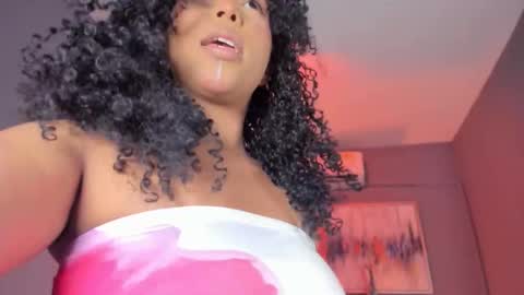 Snapshot of corinnah chatting on October 1, 12:00 pm Cori online show from October 1, 12:00 pm