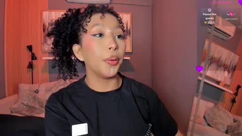 Snapshot of corinnah chatting on October 7, 12:13 pm Cori online show from October 7, 12:13 pm