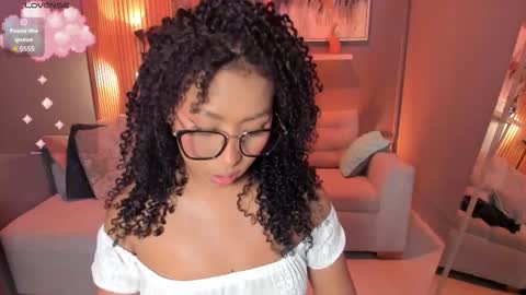 Snapshot of corinnah chatting on October 25, 12:13 pm Cori online show from October 25, 12:13 pm