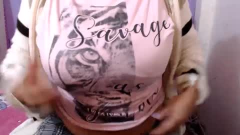 Snapshot of corinnahothotxxx chatting on September 10, 3:12 pm corinnahothotxxx online show from September 10, 3:12 pm