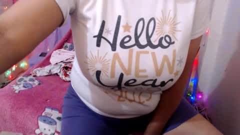 Snapshot of corinnahothotxxx chatting on September 21, 5:58 pm corinnahothotxxx online show from September 21, 5:58 pm
