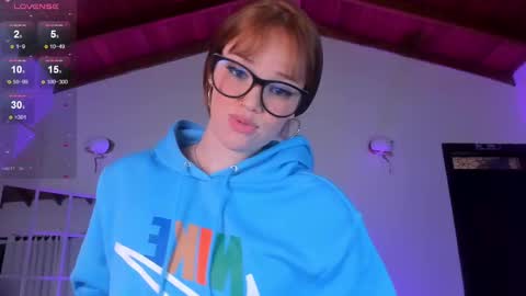 Snapshot of corinnerusso chatting on February 19, 10:12 am Corinne Russo online show from February 19, 10:12 am