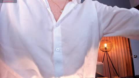 Snapshot of corinnerusso chatting on March 6, 3:57 am Corinne Russo online show from March 6, 3:57 am